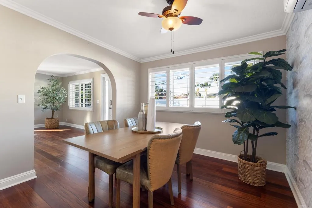 https://cdn.realtyfeed.com/cdn/127/306600919/d9491cf78b10725625b5db74d671bd4d.webp