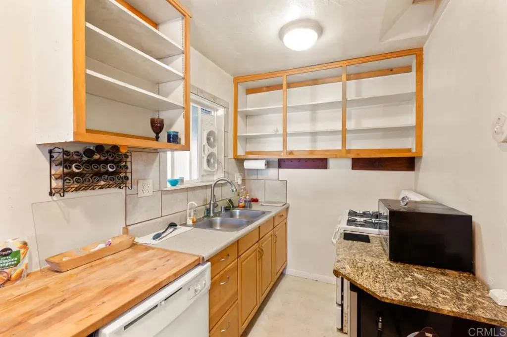 https://cdn.realtyfeed.com/cdn/127/306600969/407302d8658b7995a24576dd328515bd.webp