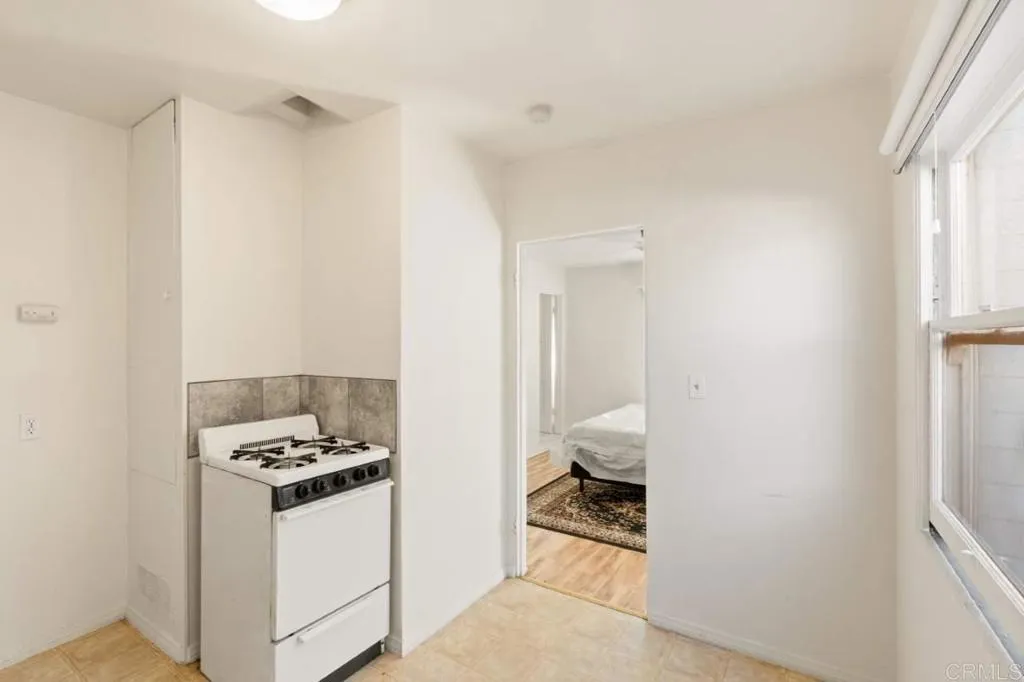 https://cdn.realtyfeed.com/cdn/127/306600969/8467220e5077927fc141c3913ee8ab54.webp