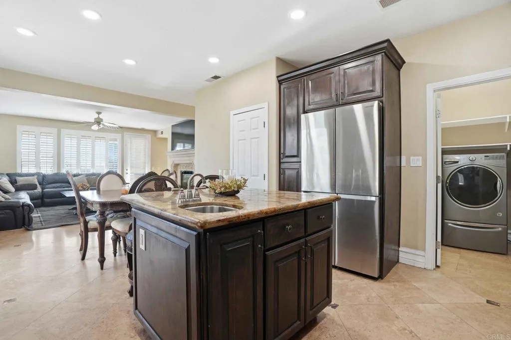 https://cdn.realtyfeed.com/cdn/127/306600978/3431658b061b7276bed5c103780968b0.webp