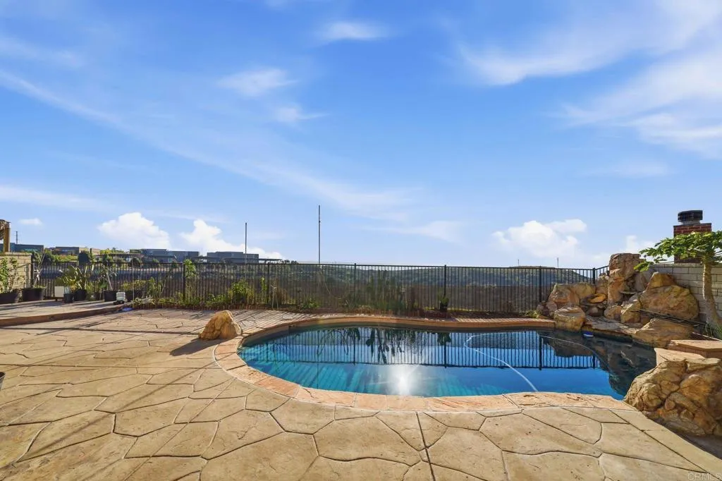https://cdn.realtyfeed.com/cdn/127/306600978/abb5de836bf76780c432e3cad2be63e6.webp