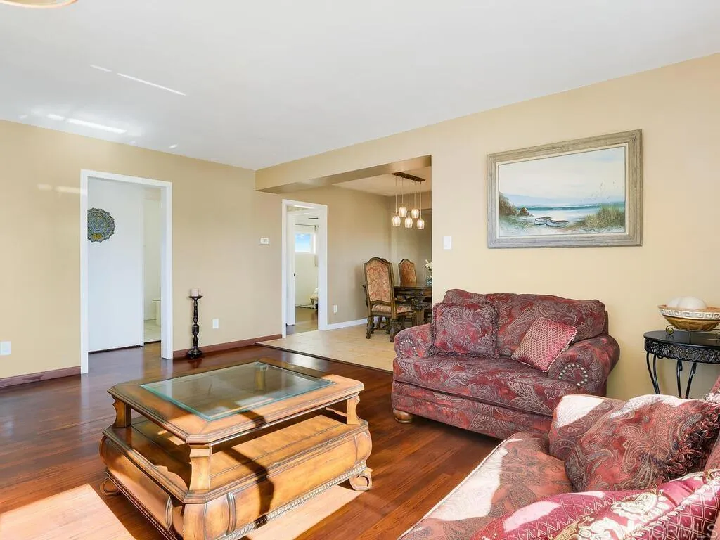 https://cdn.realtyfeed.com/cdn/127/306601063/baa302451746e4585174ee0026466d17.webp