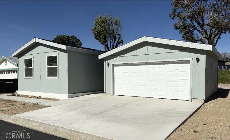 Banning, CA 92220