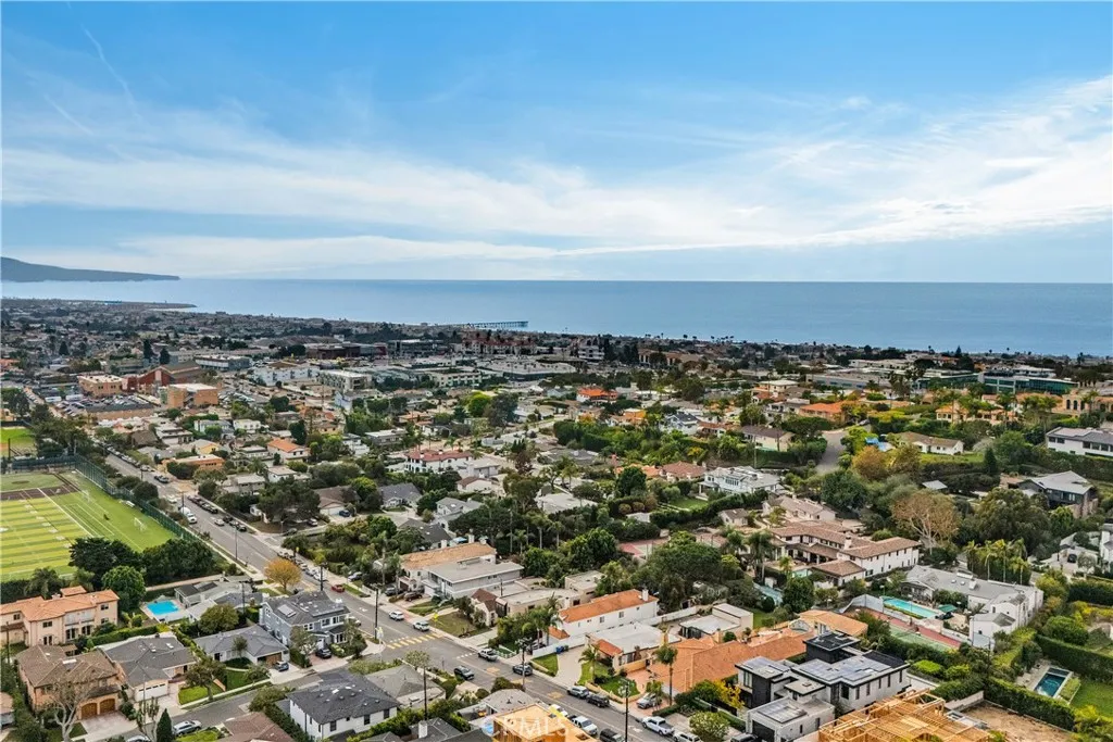 341 S Meadows, Manhattan Beach, CA 90266