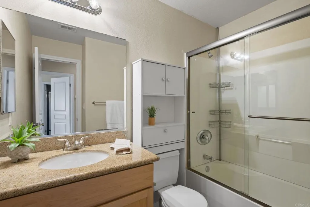 Photo #12: NDP2511346 Listing: Photo #12