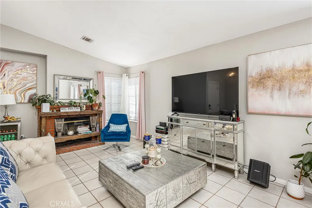 16422 Tolowa, Apple Valley, CA 92307 - Photo 5 of 35, Apple Valley, CA