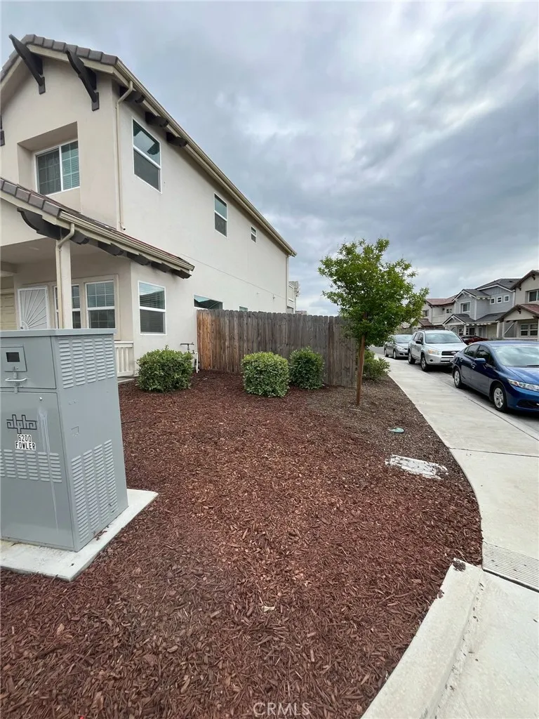 6196 Fowler, Sacramento, CA 95828 - Photo 4 of 33, Sacramento, CA