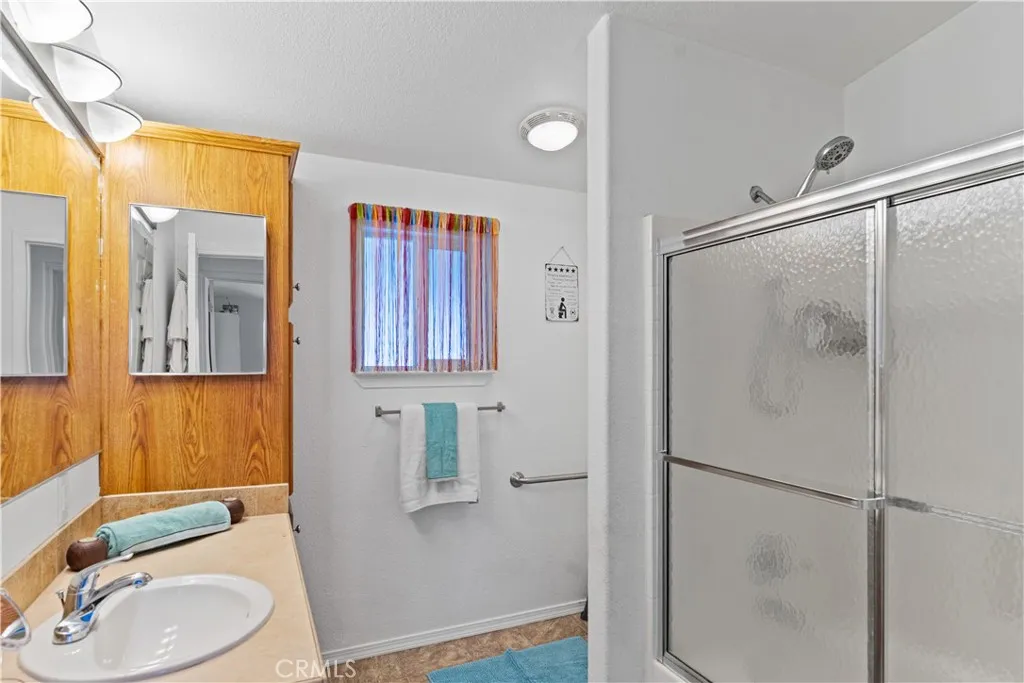 https://cdn.realtyfeed.com/cdn/127/306601717/1c3004f130ee458b9fc5222f892d3663.webp