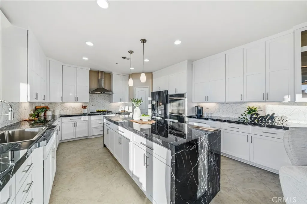https://cdn.realtyfeed.com/cdn/127/306601728/ba8e9404b82e6c37defc853d10906e65.webp