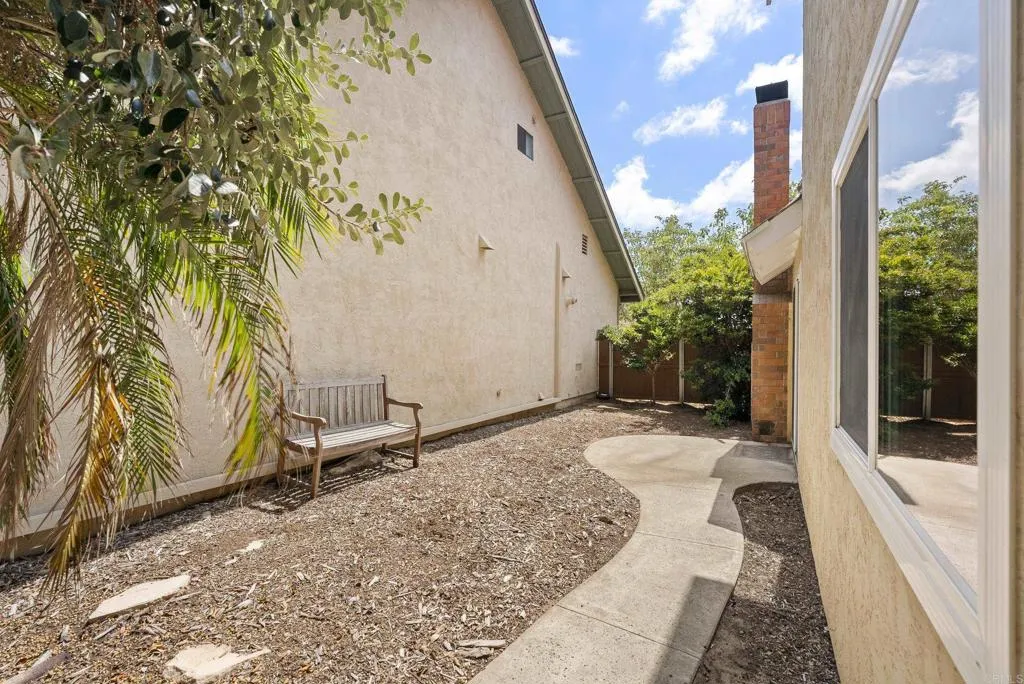 https://cdn.realtyfeed.com/cdn/127/306601944/174f0c69d2132d581bb8b83907404008.webp
