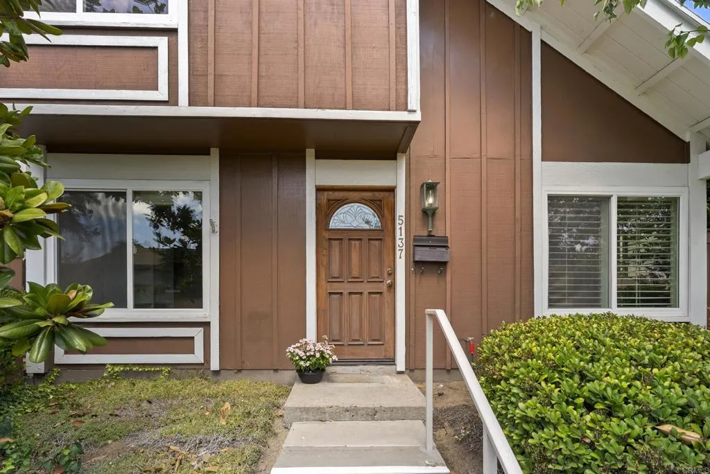 https://cdn.realtyfeed.com/cdn/127/306601944/39737f2bba5104cca3518f9da8e8c30e.webp