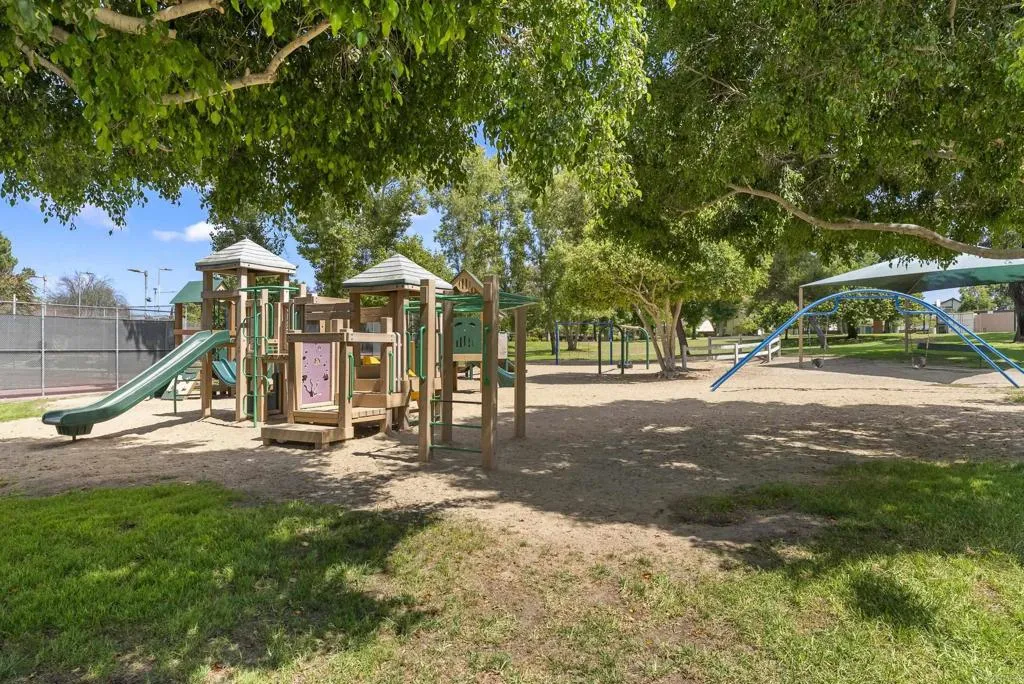 https://cdn.realtyfeed.com/cdn/127/306601944/8d2a41660783c03c23379a3c125ba6c9.webp