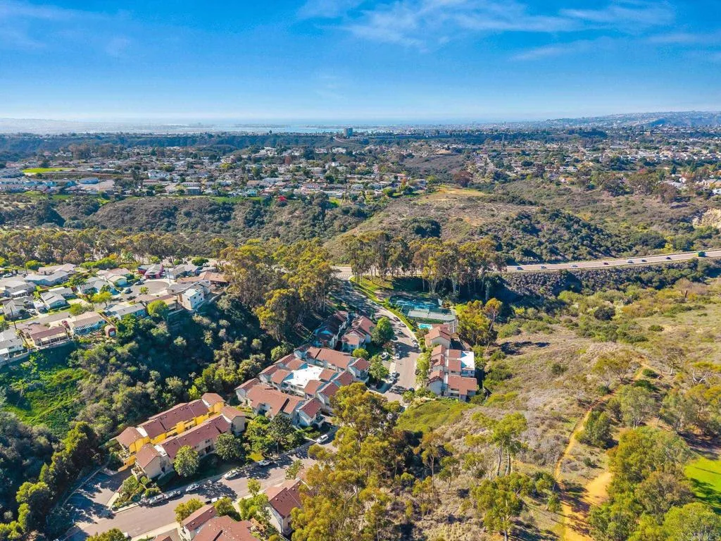 https://cdn.realtyfeed.com/cdn/127/306601966/c37cf5483cc4b719a0924e79a9dcdd68.webp