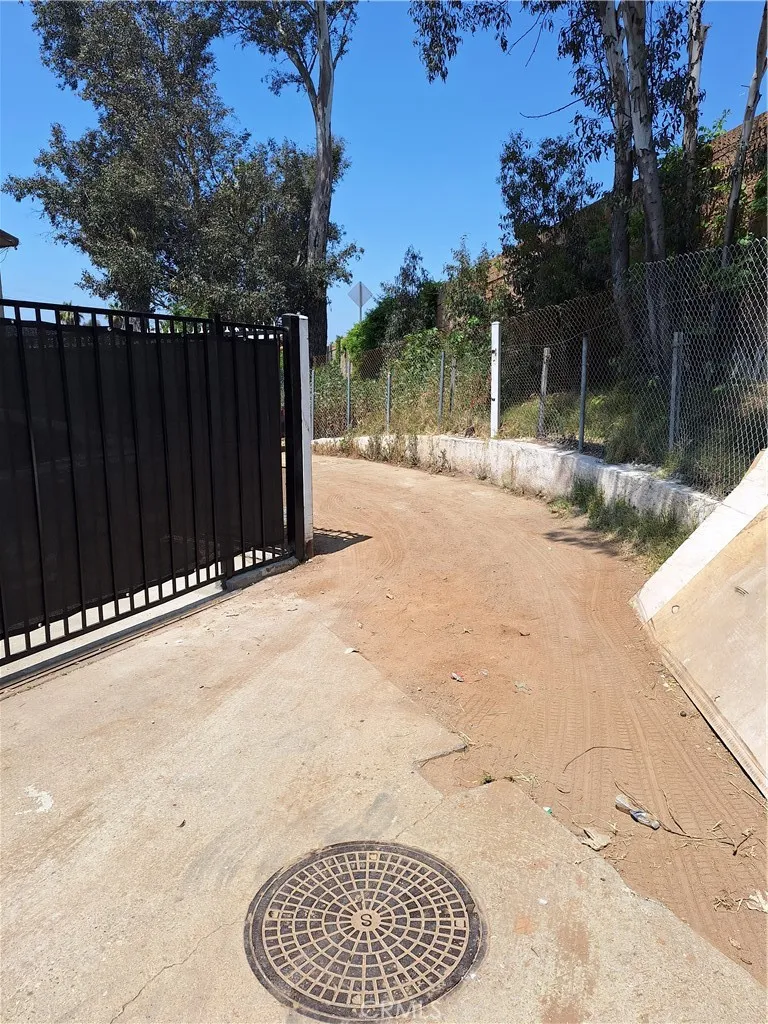 3333 Whittier Boulevard, Los Angeles, CA 90023 - Photo 5 of 8, Los Angeles, CA