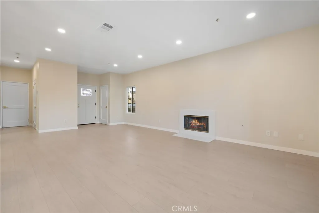 13980 Ginger Lane, San Fernando, CA 91340 - Photo 5 of 31, San Fernando, CA