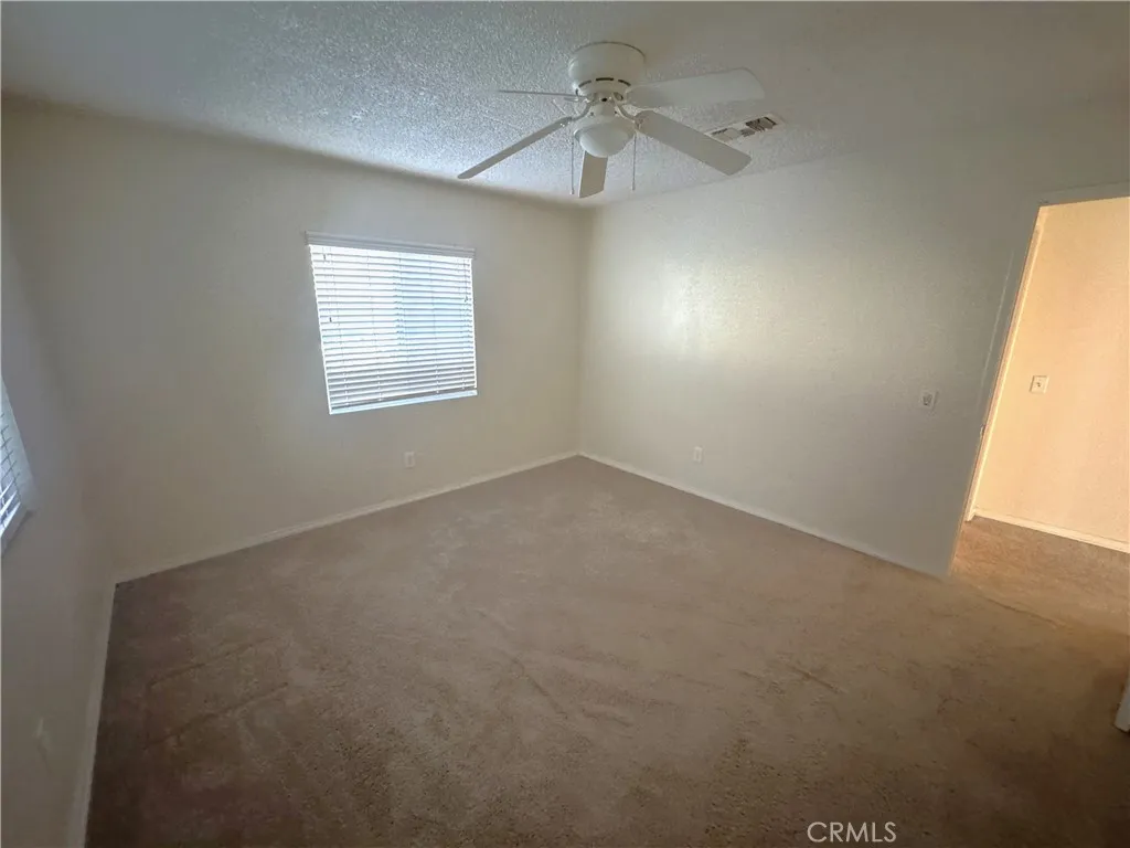 https://cdn.realtyfeed.com/cdn/127/306602106/339b82892b3e9b238af5aafdfa56c968.webp