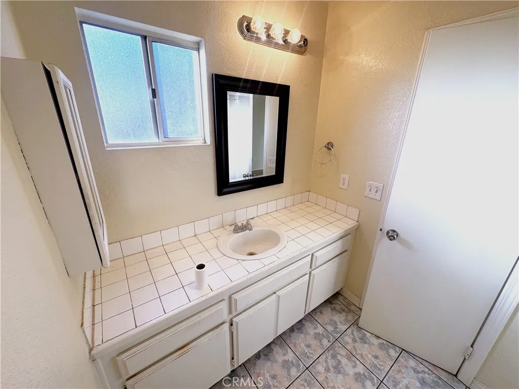 https://cdn.realtyfeed.com/cdn/127/306602106/c35d163d8074fac3ab6fc9fef35755e8.webp