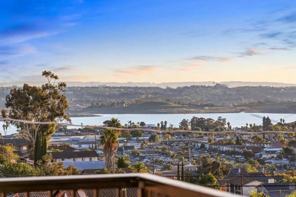 https://cdn.realtyfeed.com/cdn/127/306602108/87470f18b4c315428644a3582c92737b.webp