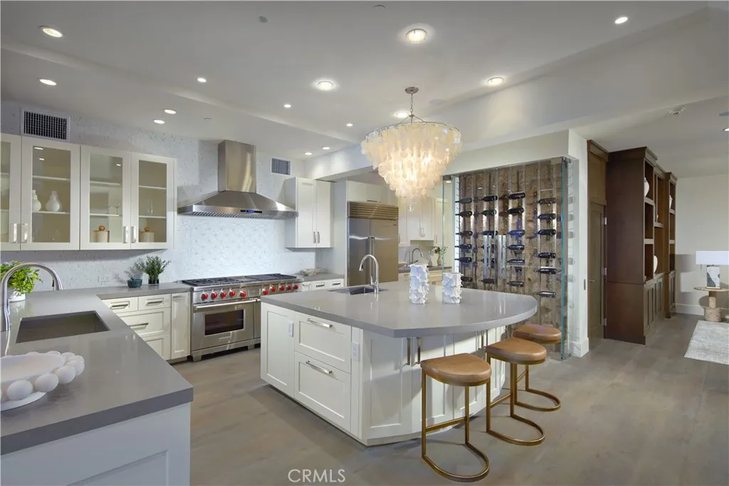 33 Bay Drive, Laguna Beach, CA, 92651