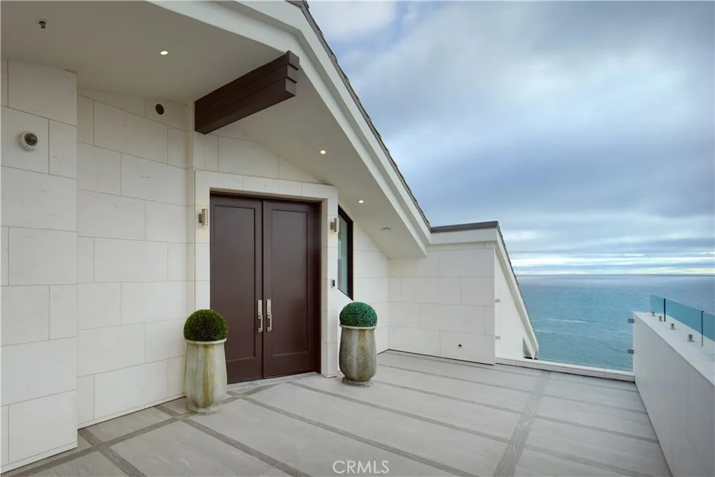 33 Bay Drive, Laguna Beach, CA, 92651