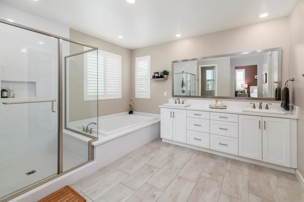 https://cdn.realtyfeed.com/cdn/127/306602120/47491c0e170e7702372b0a6b2d064e46.webp
