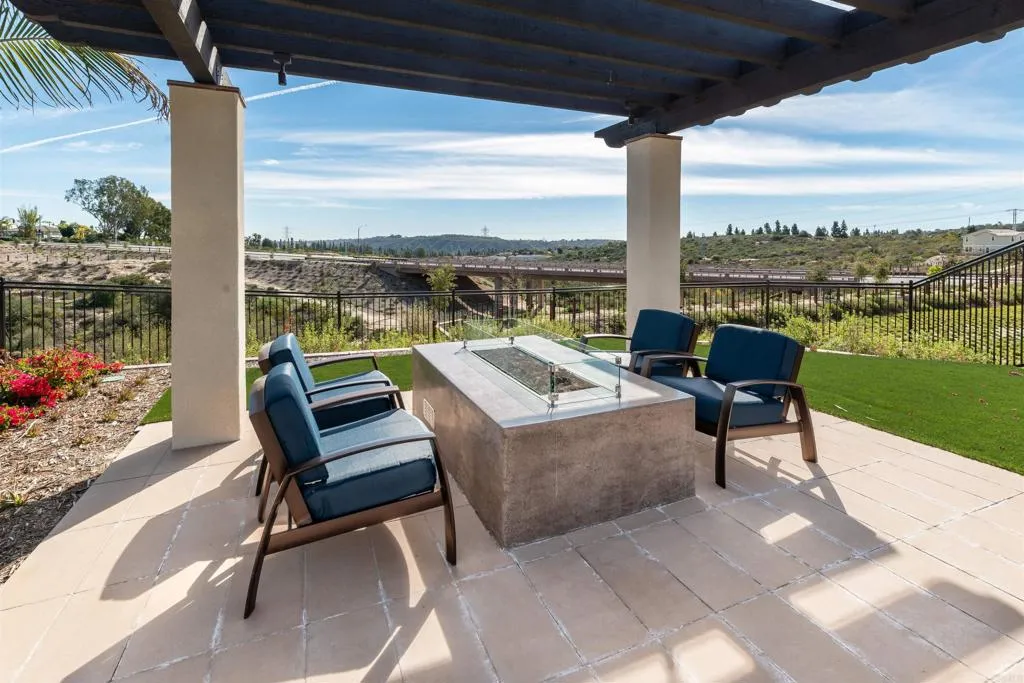 https://cdn.realtyfeed.com/cdn/127/306602120/ca390ed45a13724060dcda4b582b00ff.webp