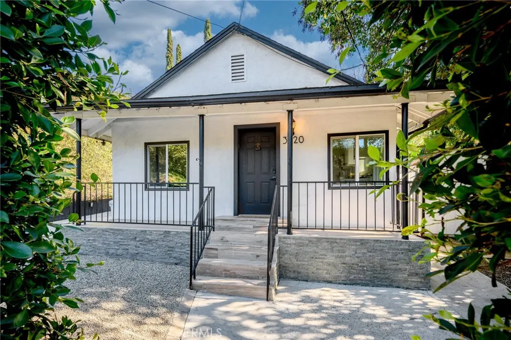 Los Angeles, CA 90032