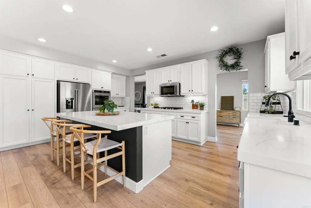 https://cdn.realtyfeed.com/cdn/127/306602231/569ef834b63254ac50a9aea7a2329414.webp