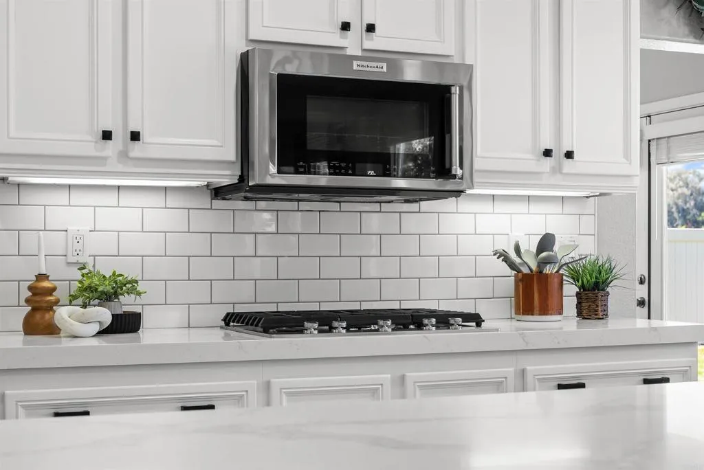 https://cdn.realtyfeed.com/cdn/127/306602231/b202448693d0b695768a7dfb6f61451d.webp