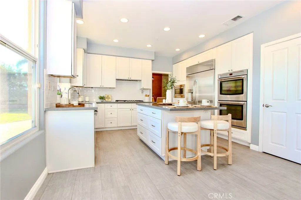 5928 Vista De La Luz, Woodland Hills, CA, 91367