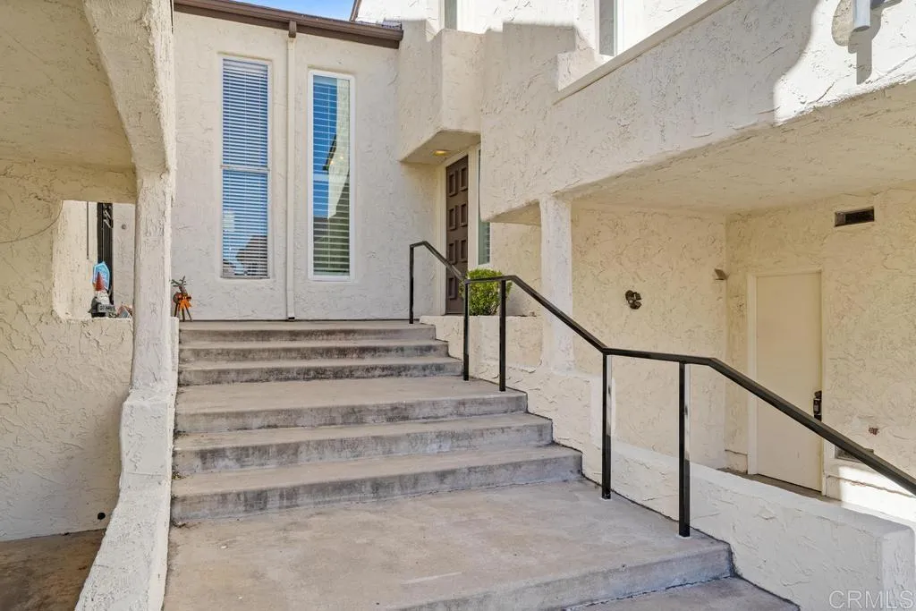 https://cdn.realtyfeed.com/cdn/127/306602339/939cfe745b1a21ca8284d105c2b878e9.webp