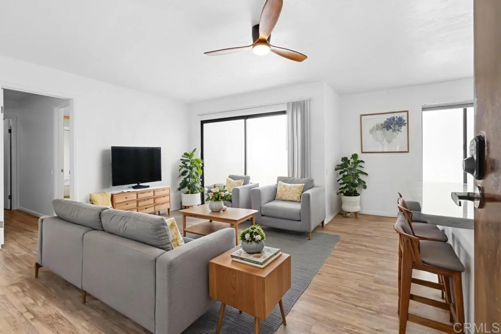 https://cdn.realtyfeed.com/cdn/127/306602340/673f4b9f7f48ac621a92674cab4c41be.webp