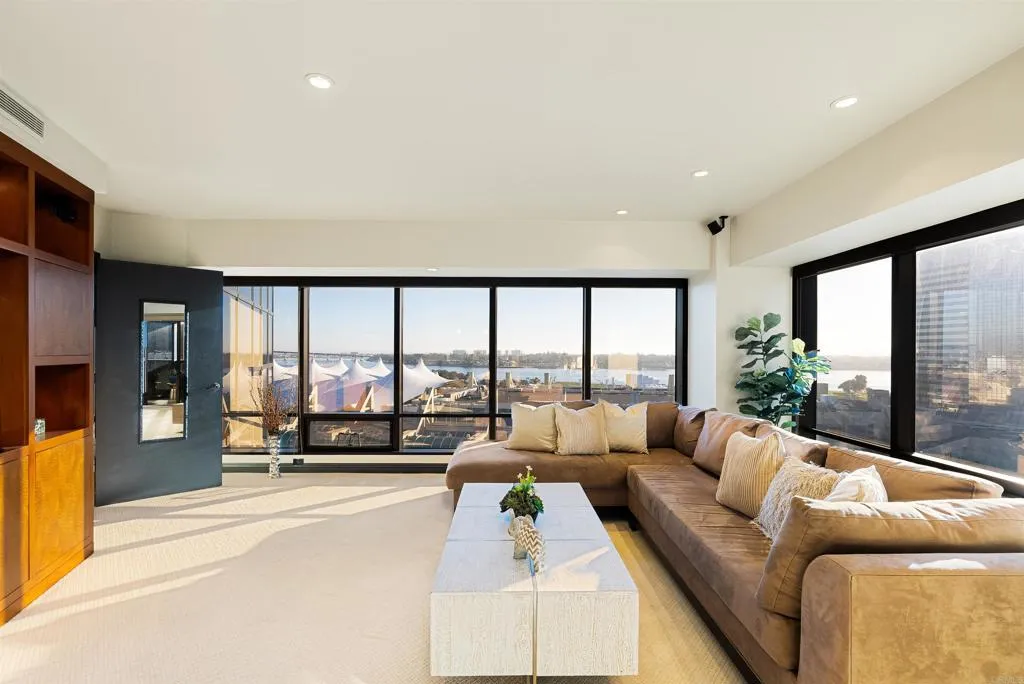https://cdn.realtyfeed.com/cdn/127/306602427/0841700233a86cd48f909229125de691.webp