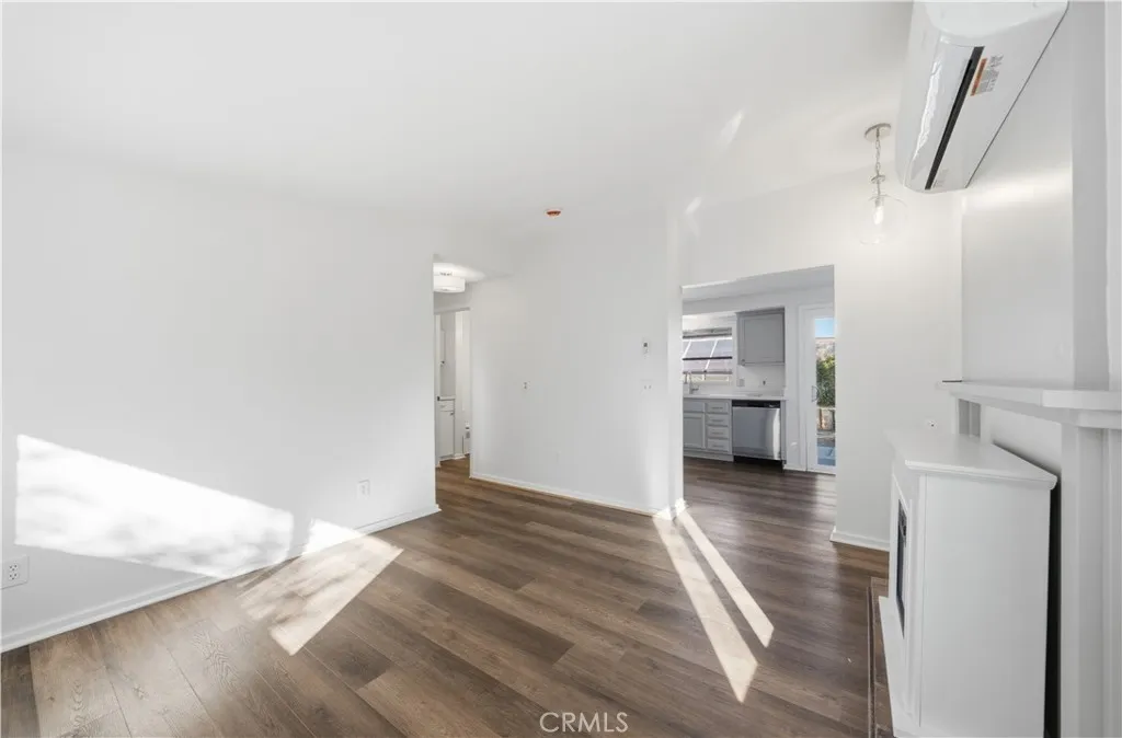 https://cdn.realtyfeed.com/cdn/127/306602530/a3ebc031f8615d655ed8c65767987b15.webp