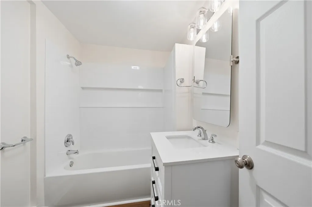 https://cdn.realtyfeed.com/cdn/127/306602530/ed30f3b6fb4539f5dc8f25d5824b2f39.webp