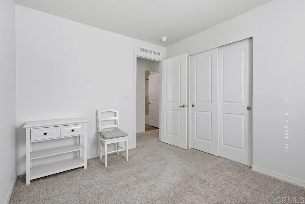 https://cdn.realtyfeed.com/cdn/127/306602562/33922f25c488f59e002a64b365ea2765.webp