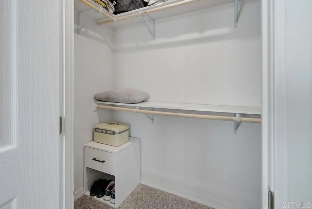 https://cdn.realtyfeed.com/cdn/127/306602562/bdeb3c65f5f21a0435a2e51e2522193e.webp