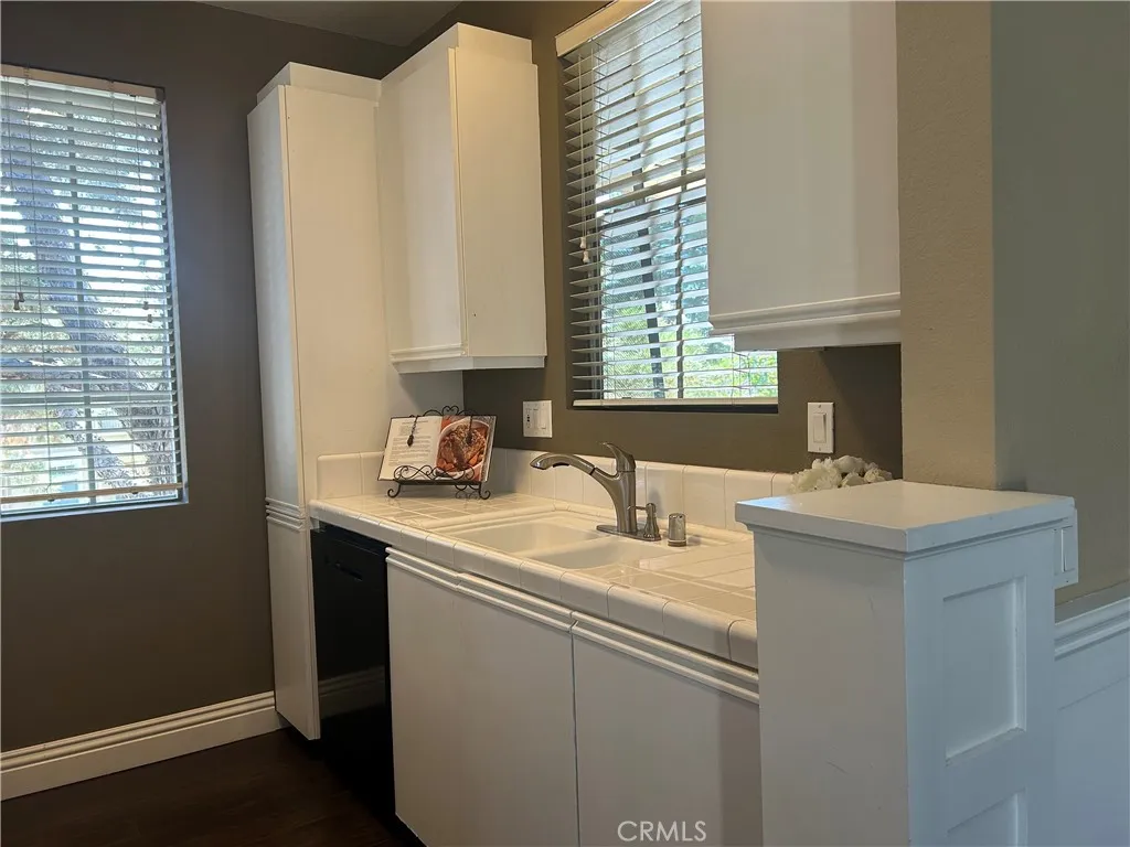 https://cdn.realtyfeed.com/cdn/127/306602670/2edf851fc6af512fe14ce7d82e3b20b8.webp