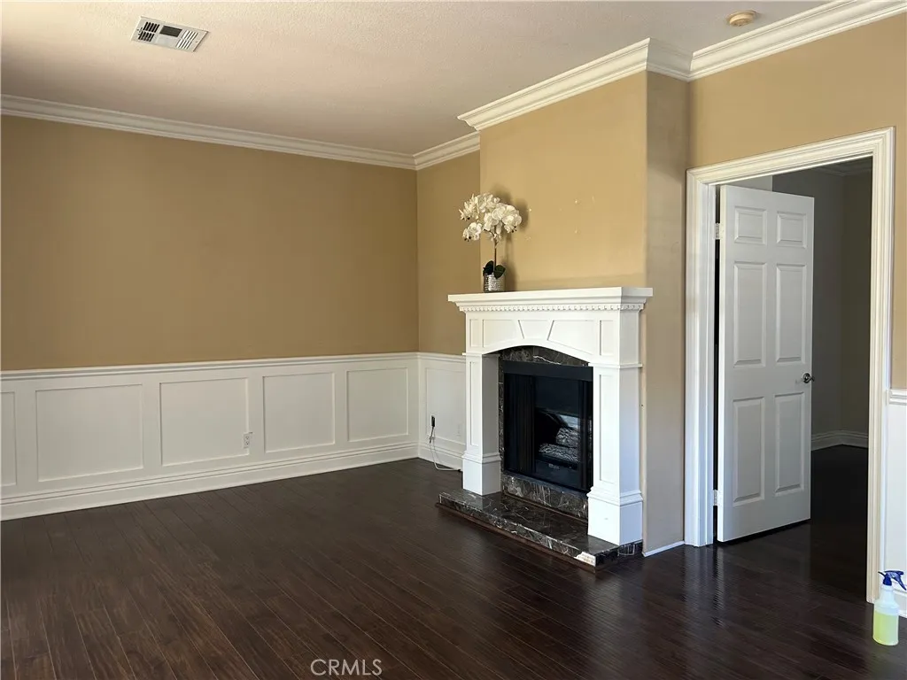 https://cdn.realtyfeed.com/cdn/127/306602670/6b11af73fcd1260f3596d8d932180e62.webp