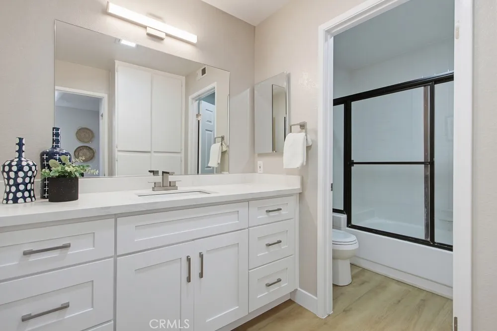 https://cdn.realtyfeed.com/cdn/127/306602686/14d380237429b96b54d2e3a947052d8e.webp