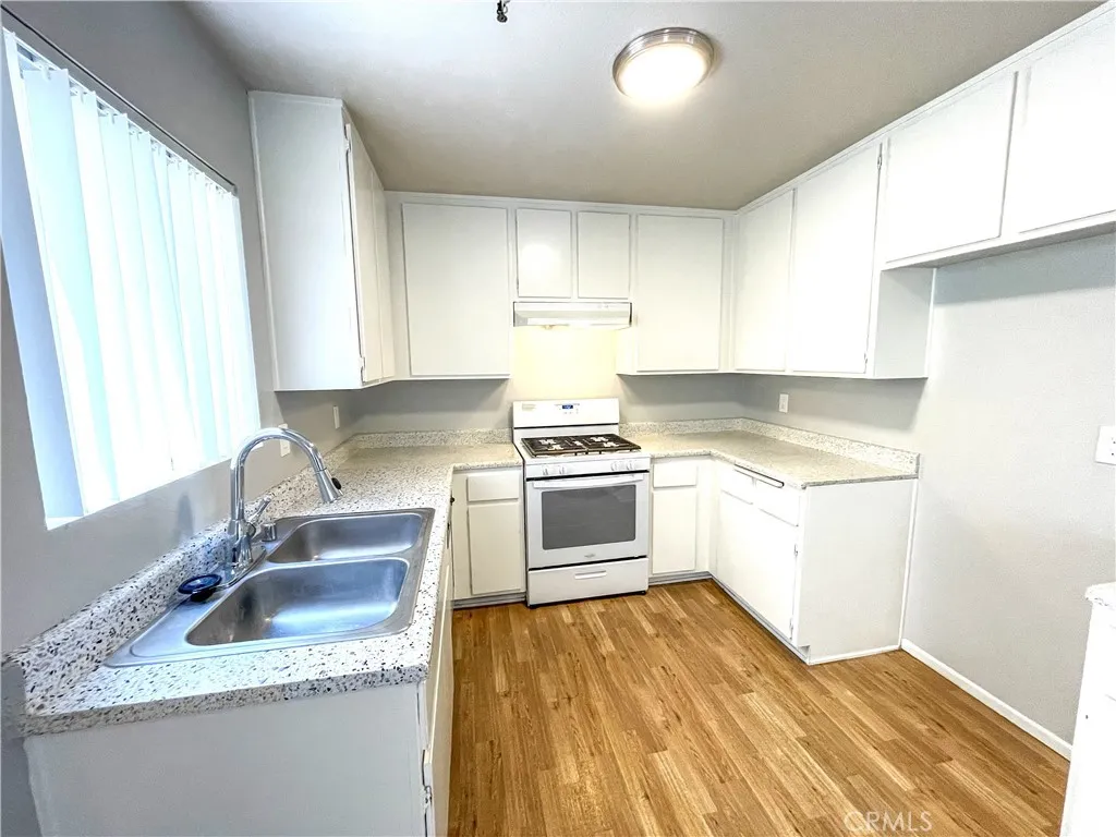 13535 Yukon Avenue Unit 28, Hawthorne, CA 90250 - Photo 3 of 11, Hawthorne, CA