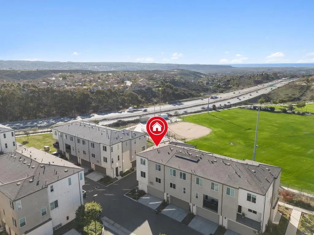 https://cdn.realtyfeed.com/cdn/127/306602707/b071dc746396a2d1715a63c5554f0903.webp