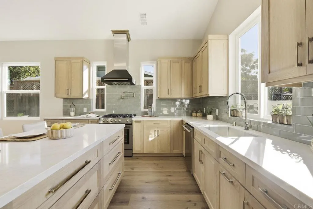 https://cdn.realtyfeed.com/cdn/127/306602800/85ada5f7f2c80b171376ad32f1b50b29.webp