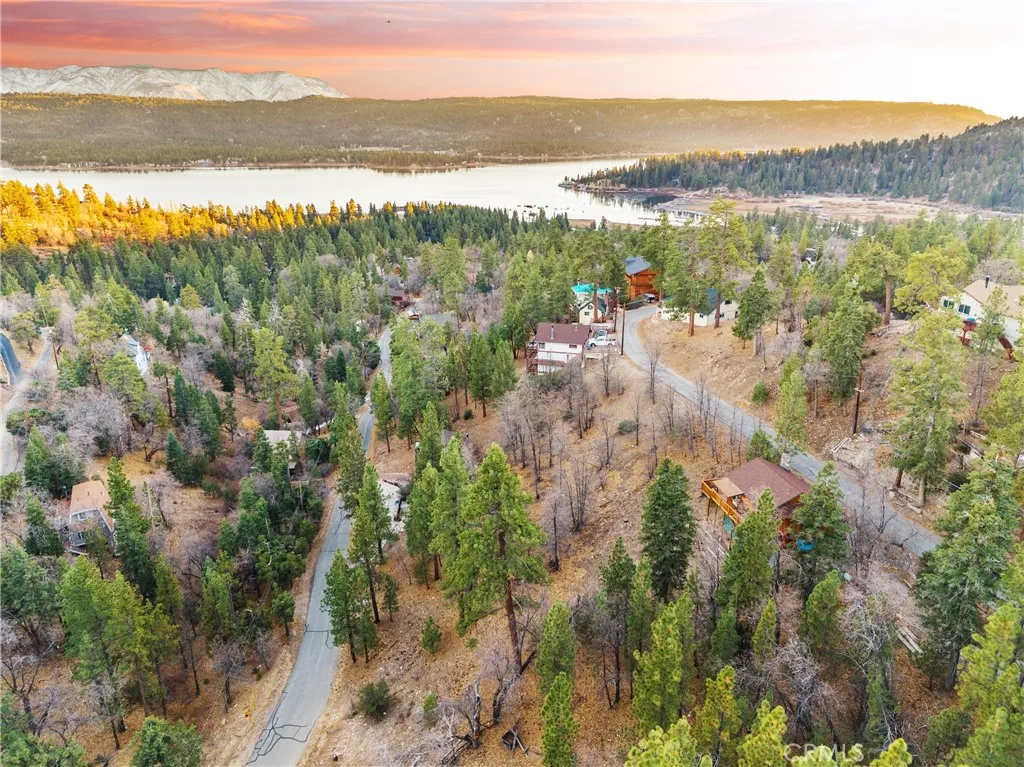 1237 Ridge, Fawnskin, CA 92333 - Photo 4 of 28, Fawnskin, CA