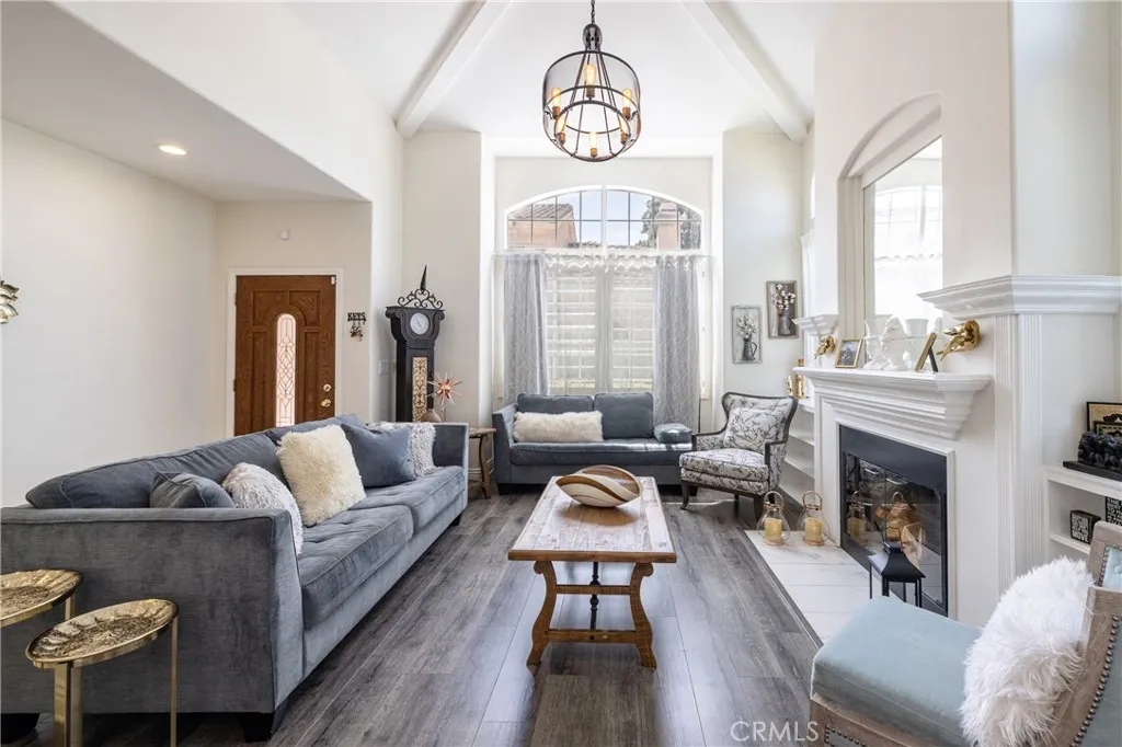 Northridge, CA 91324