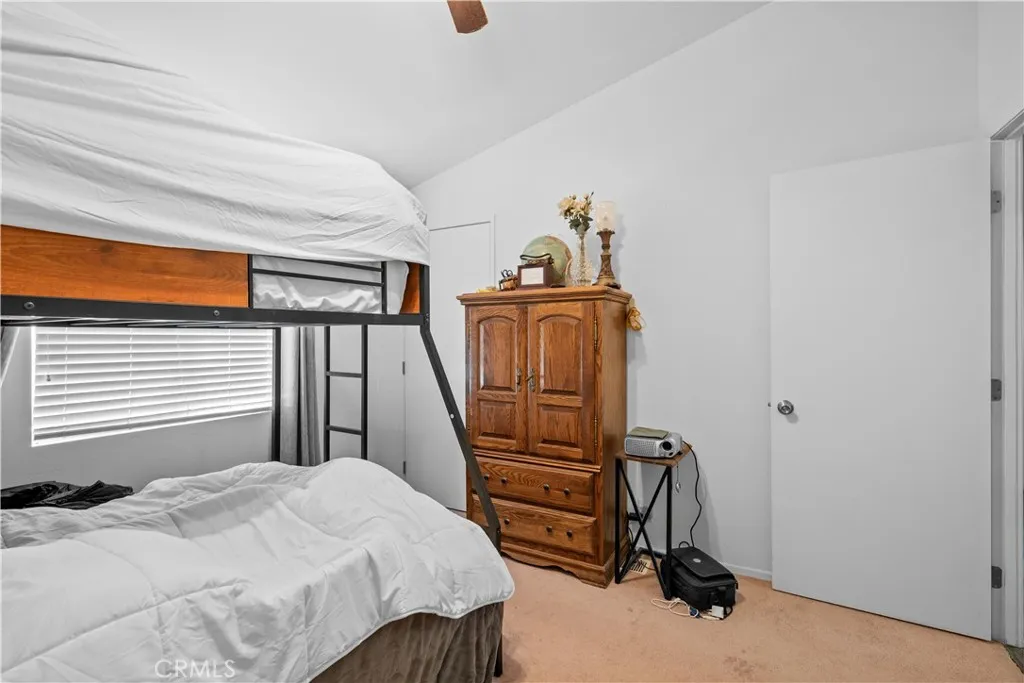 https://cdn.realtyfeed.com/cdn/127/306602891/442f4d4bdd023ca8c80f391d604f8020.webp