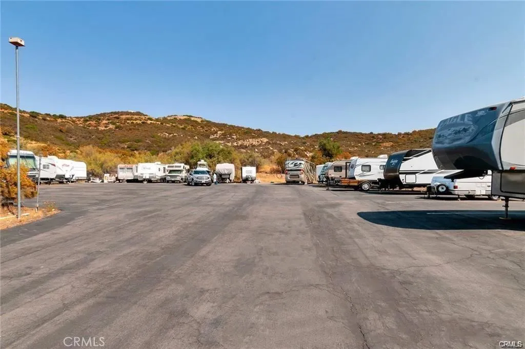 https://cdn.realtyfeed.com/cdn/127/306602891/4dd6940a39d1d4e969107ab4ede37f81.webp