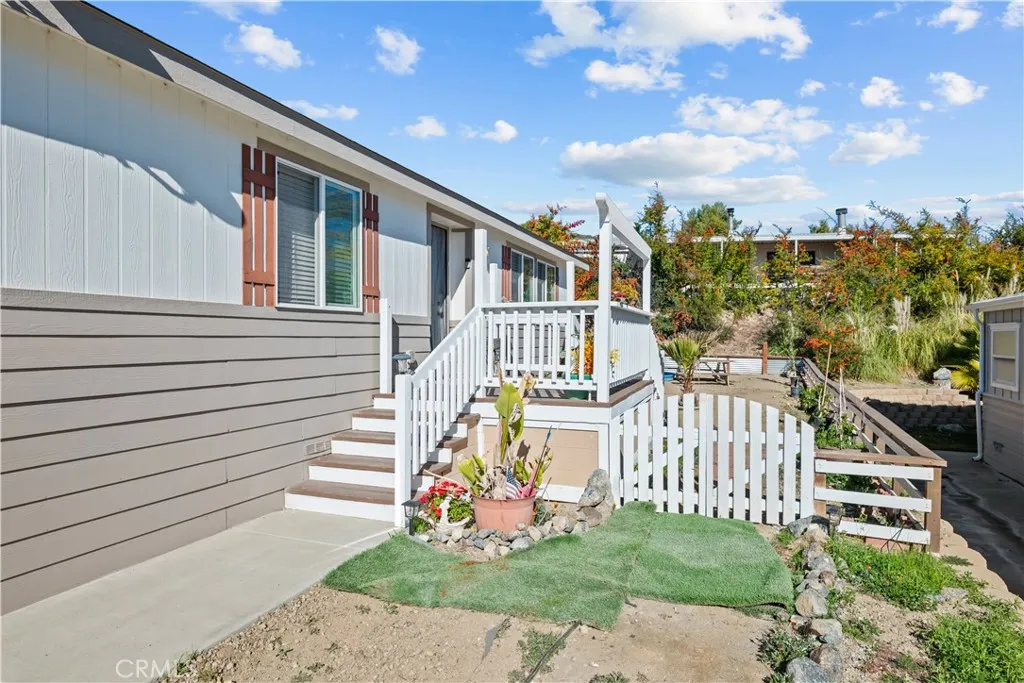 https://cdn.realtyfeed.com/cdn/127/306602891/51c2c77e65908ea1707bc2743b884413.webp