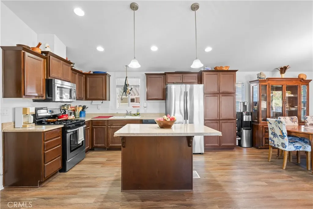 https://cdn.realtyfeed.com/cdn/127/306602891/527d82929b342c8aef9bf1d734179f6a.webp