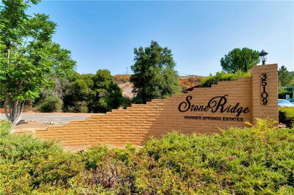 https://cdn.realtyfeed.com/cdn/127/306602891/5b606bff690b51eeb6e37a6c1aa73db0.webp